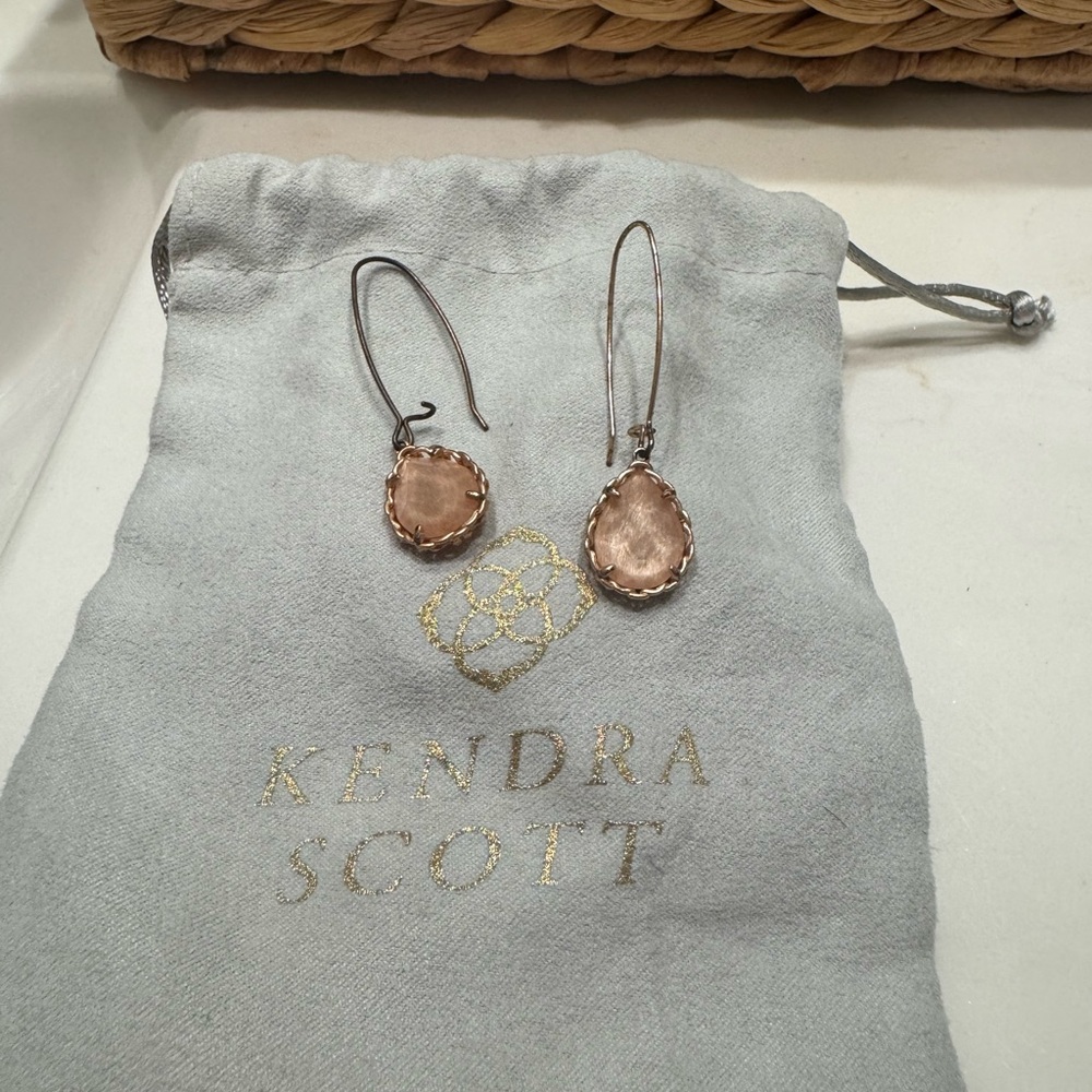 Kendra Scott Blush Pink Teardrop Earrings